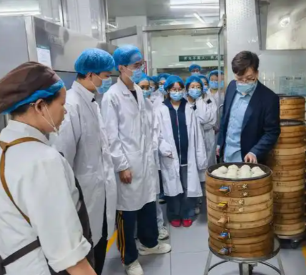 高等教育结构布局中心城区和新区高等教育资源集聚区格局根本